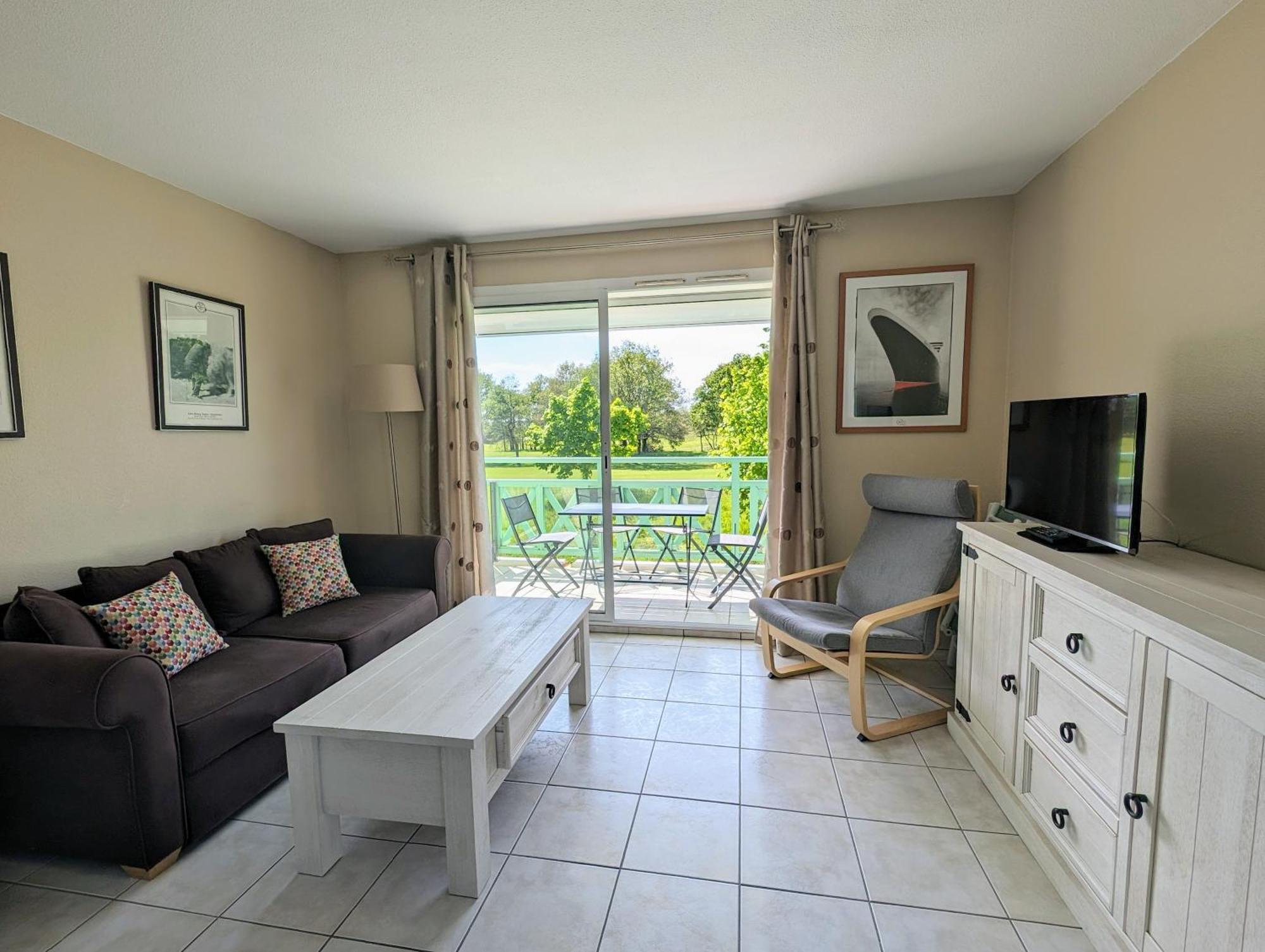 Appartement Avec Vue Sur Golf بورنيك المظهر الخارجي الصورة